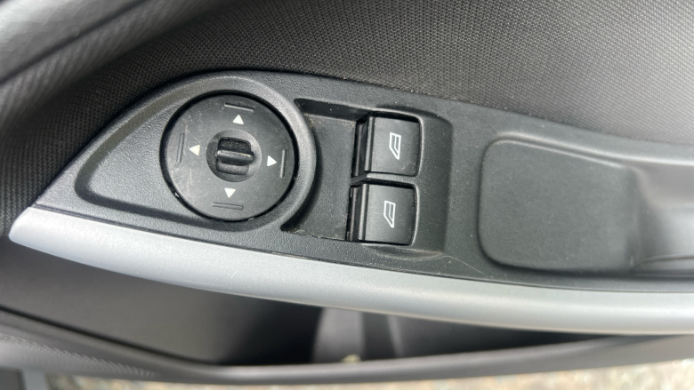 Ford Focus 1.5 TDCi 120 Zetec 5dr Diesel Hatchback